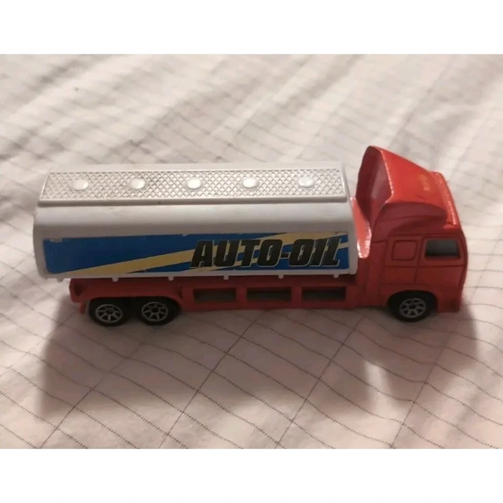 1996 Hot Wheels‎ Auto Oil Truck